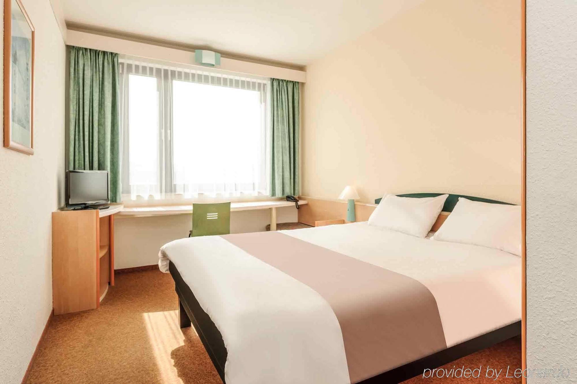 Ibis Rostock Am Stadthafen Dış mekan fotoğraf